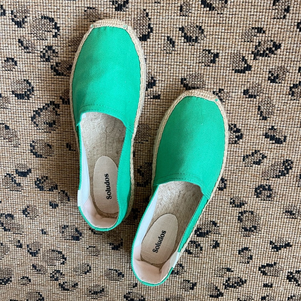 Soludos Kelly Green Espadrilles Size 7.5 NWOB